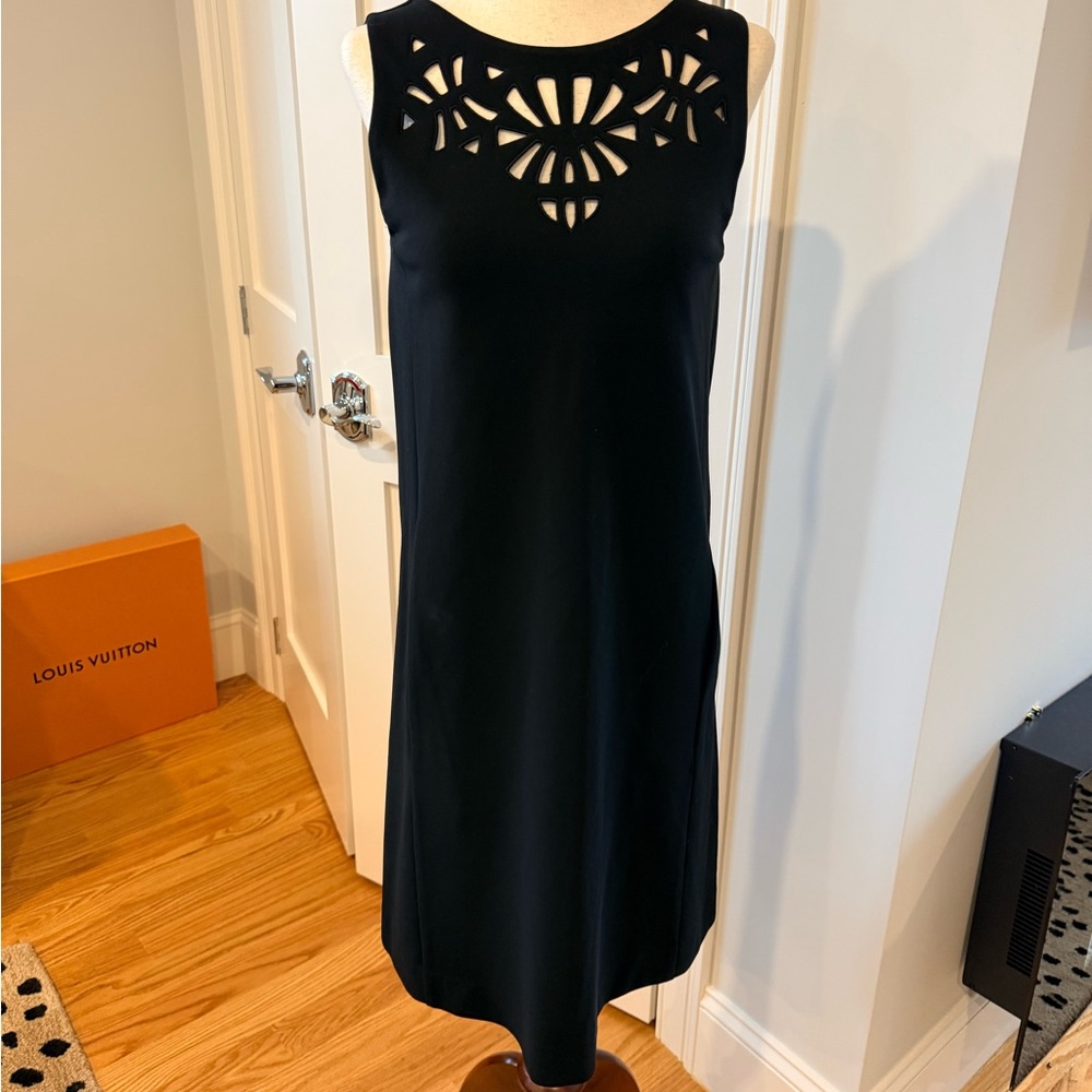Etro Black Sleeveless Laser-Cut Yoke Shift Dress - Picture 2 of 13